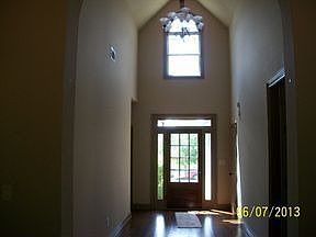 2nd image of 614 Lake Crest Dr