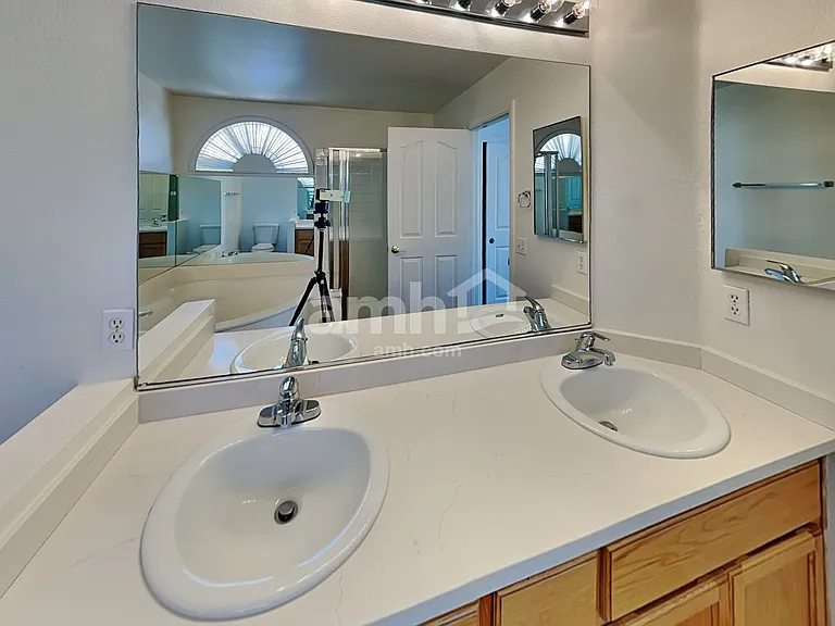 2678 African Violet Ave — Photo 16