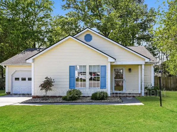 207 Lynton Ct, Goose Creek, SC 29445
