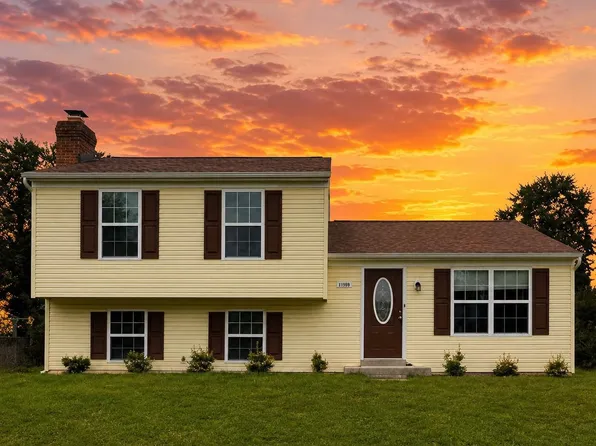 1180 Bannister Cir, Waldorf, MD 20602