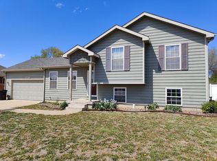 627 Rittgers Ln, Salina, KS 67401