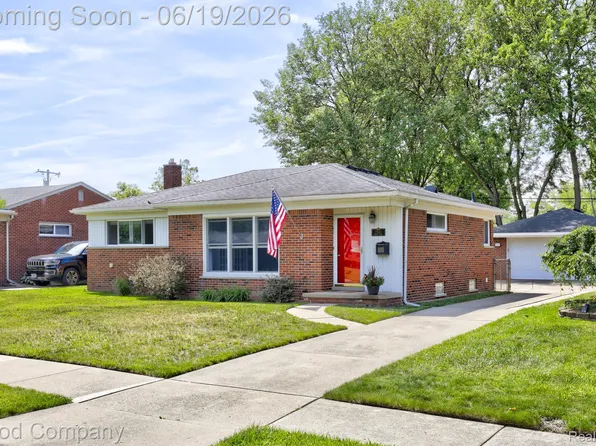 27605 Lyndon St, Livonia, MI 48154