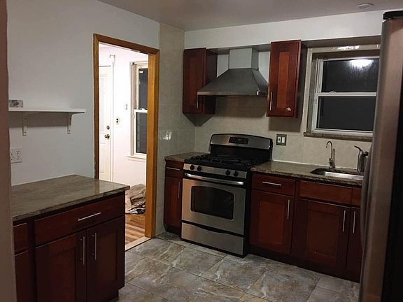 2nd image of 17016 Lithonia Ave