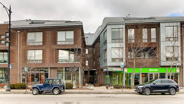 1st image of 2130 W North Ave APT 204