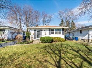 49 Lexington Ter, Amherst, NY 14226