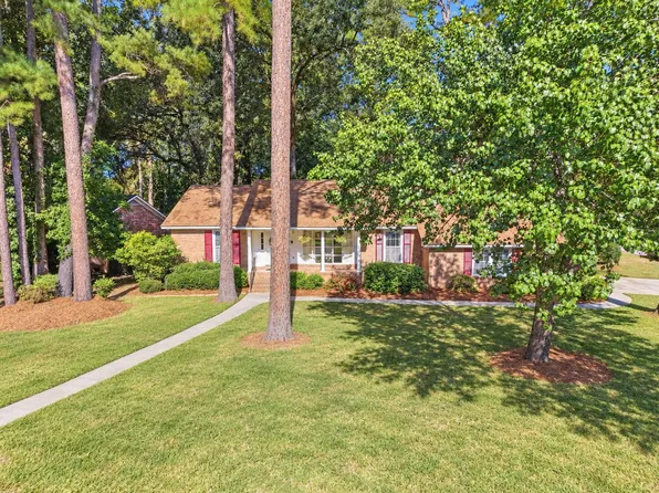 400 Stratford Dr, Summerville, SC 29485