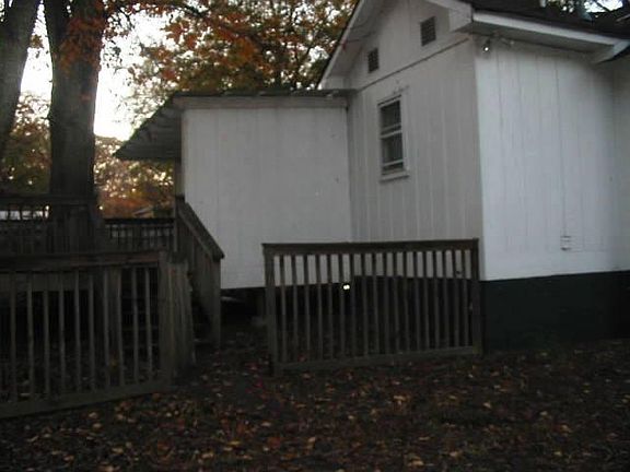 2nd image of 1516 Walker St SE