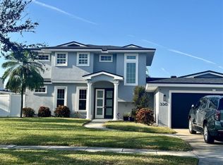 330 Palm Is NE, Clearwater, FL 33767