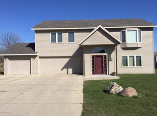 512 4th St SW, Medford, MN 55049