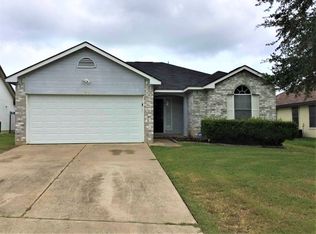 915 Sonny Dr, Leander, TX 78641