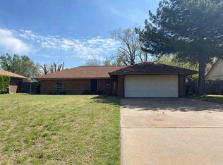 2805 Franklin Dr, Enid, OK 73703