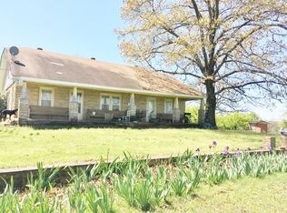 2416 Greasy Valley Rd, Paris, AR 72855