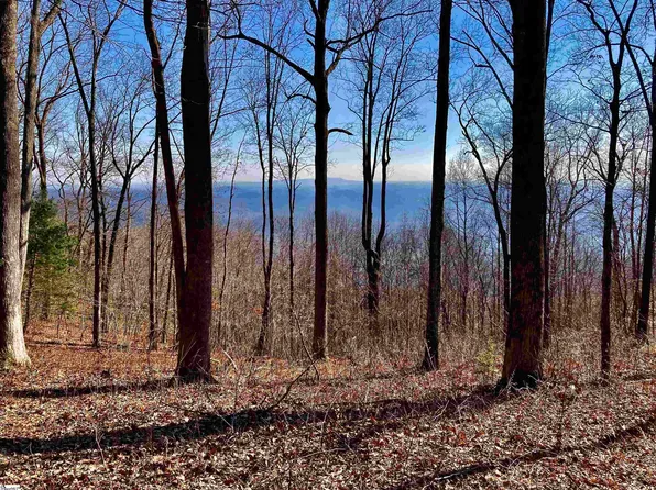 1000 Mountain Summit Rd, Travelers Rest, SC 29690