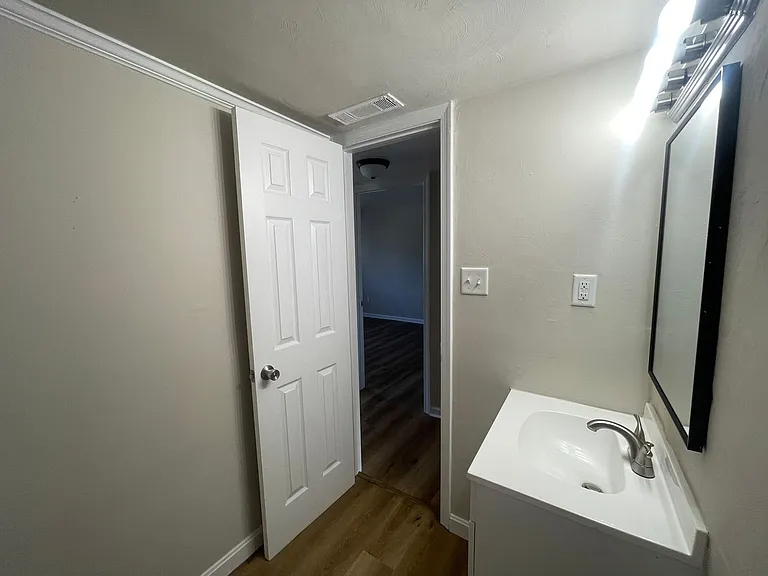 719 Marvin Ave — Photo 16