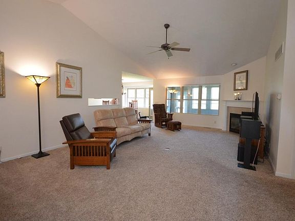 3rd image of 50575 Briarton Ct