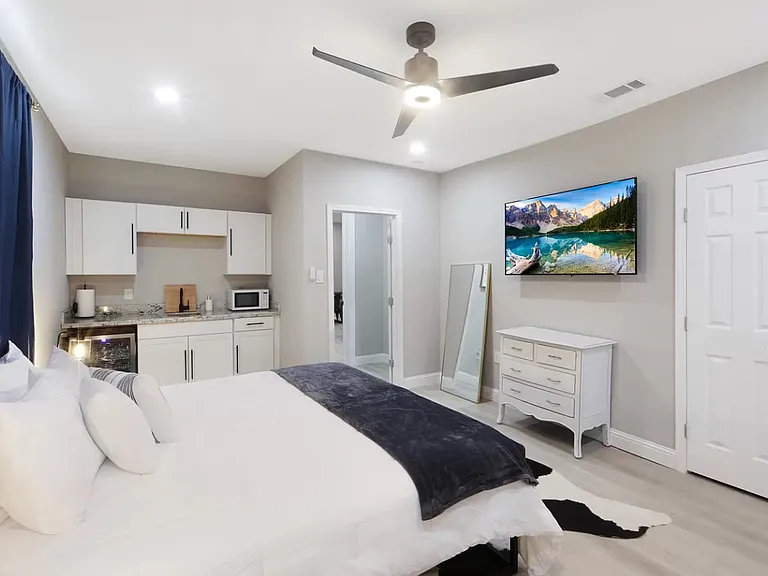 438 Friscoville Ave #1 — Photo 13