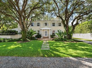 224 Ridgewood Rd, Coral Gables, FL 33133