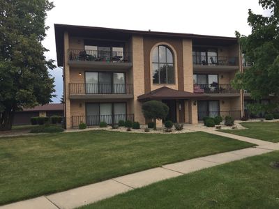 8330 160th Pl APT 1W, Tinley Park, IL, 60477