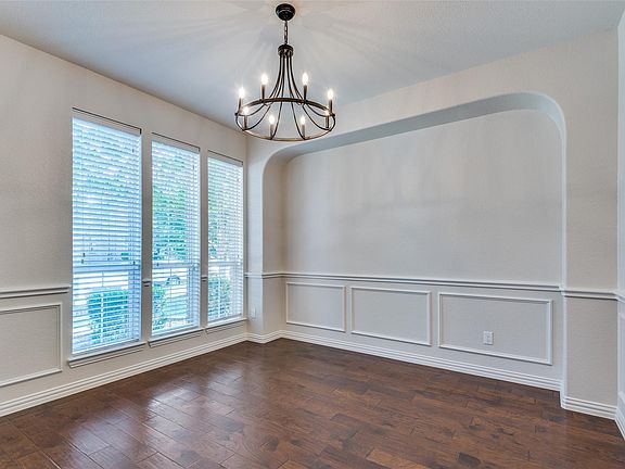 4th image of 2344 Ranchview Dr