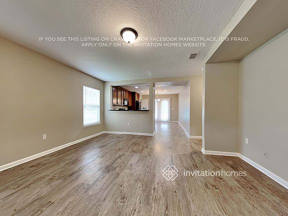 4th image of 12563 Pine Marsh Way