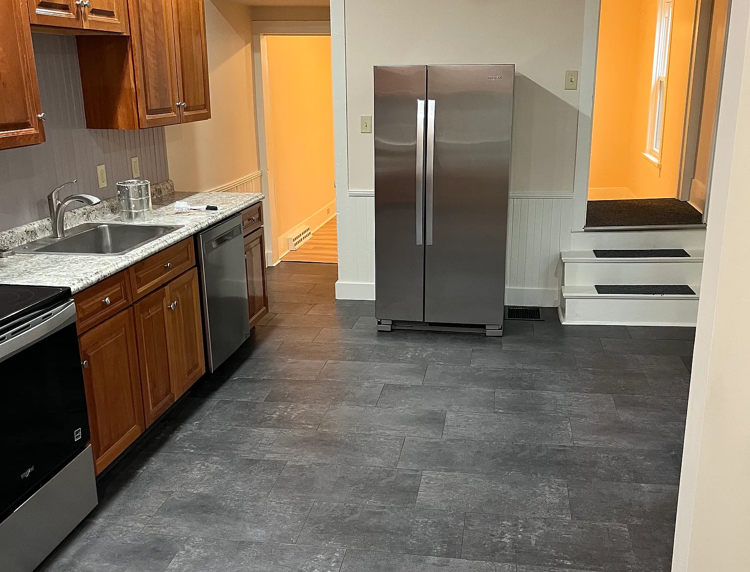 3 bed, 1.5 bath, 1250 sqft, $1,050 — Photo 4