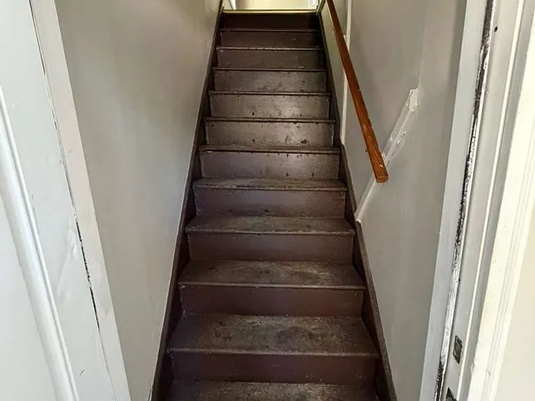 208 Utica St — Photo 17