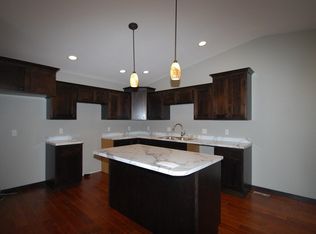 207 Dogwood Ave, Aurora, SD 57002