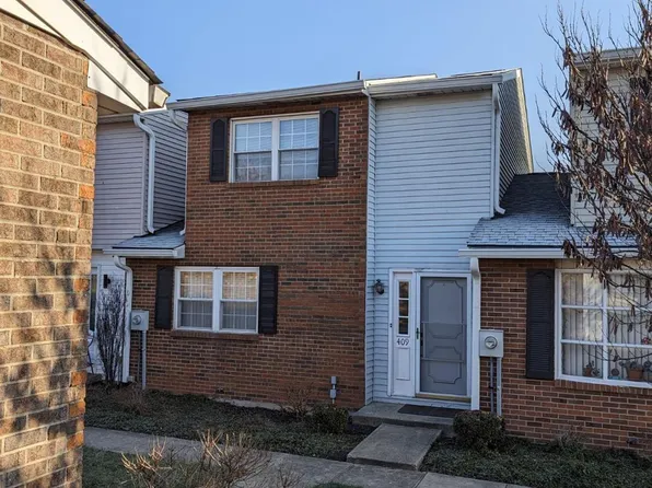 409 Maple Circle Dr, Cincinnati, OH 45246