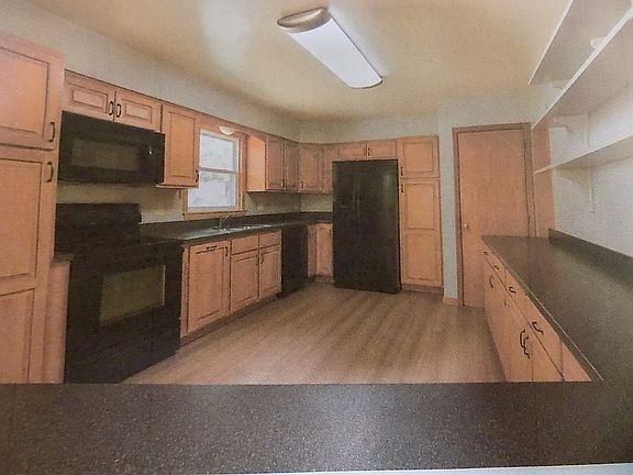 2nd image of 1408 S Longwood Dr