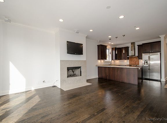 5th image of 1087 N Hermitage Ave APT 2