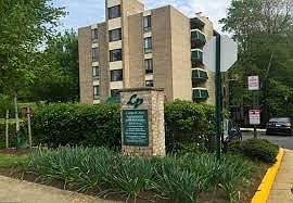 5th image of 6145 Leesburg Pike APT 208