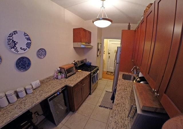 breakfast area of kitchen
