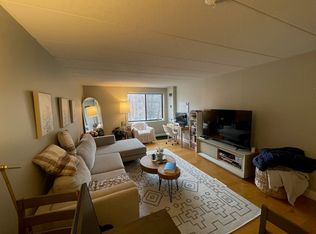 1933 Commonwealth Ave APT 206, Brighton, MA 02135