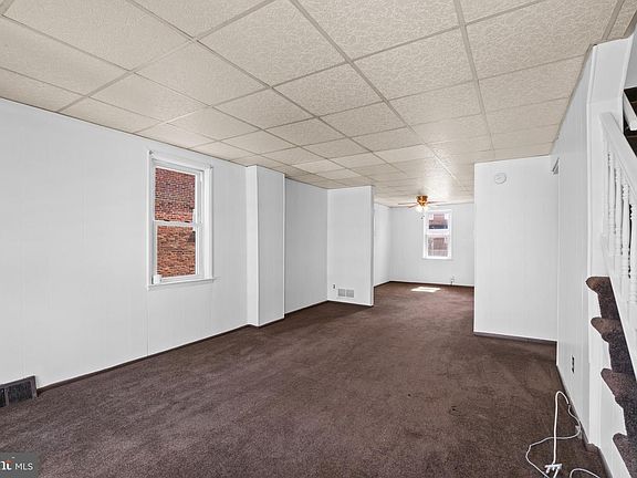 3rd image of 7913 Saint Monica Dr