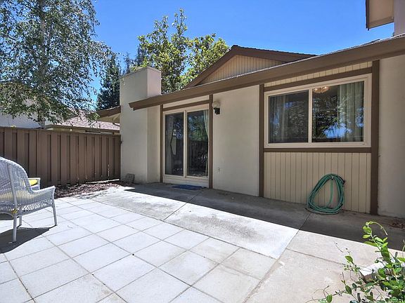 4th image of 1616 Countrywood Ct