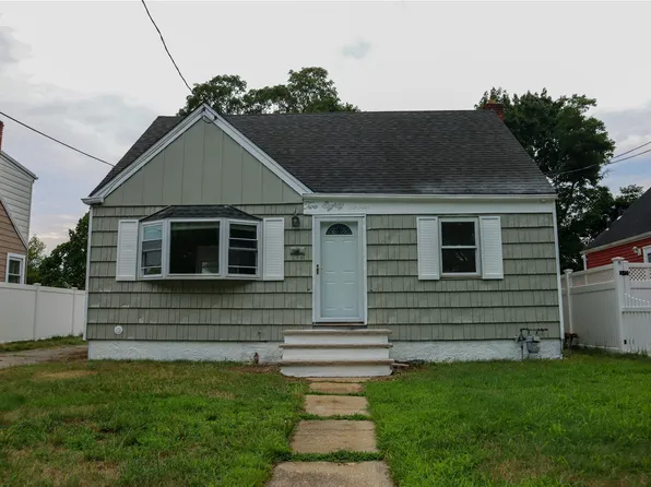 287 Stone Street, Elmont, NY 11003