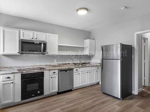 2nd image of 612 N 32nd St #2