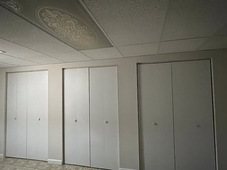 10569 Cambridge Ct — Photo 16