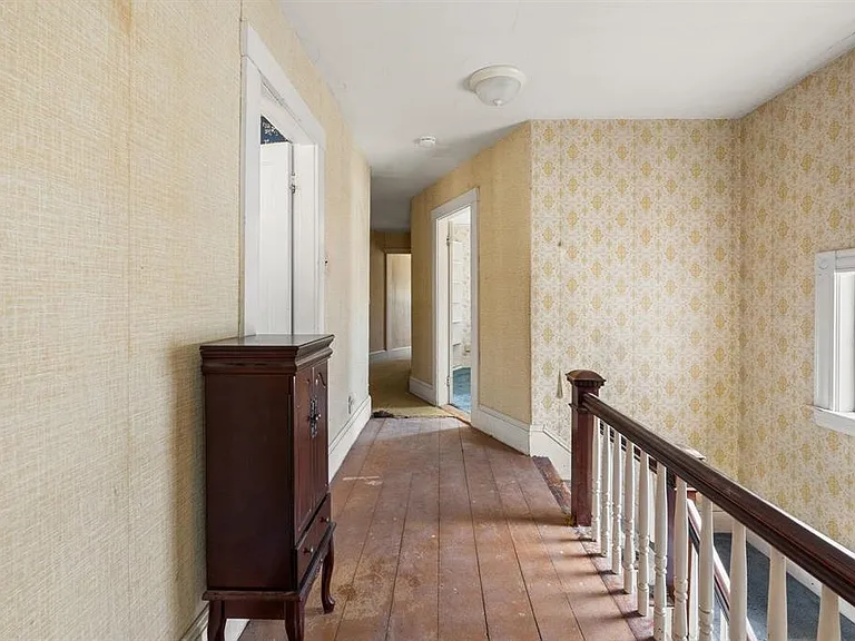 20 Stark Ave — Photo 18