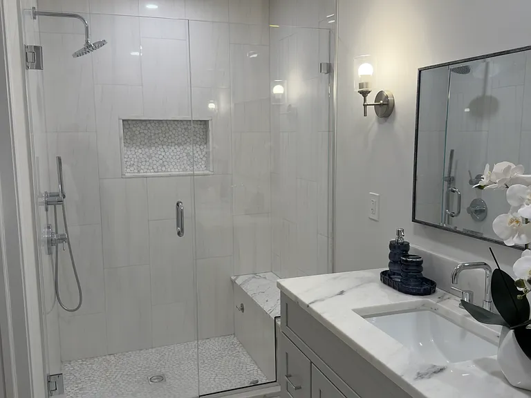 707 Hawley Ln — Photo 10