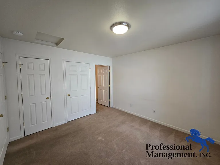 3825 Avenue B #5 — Photo 5