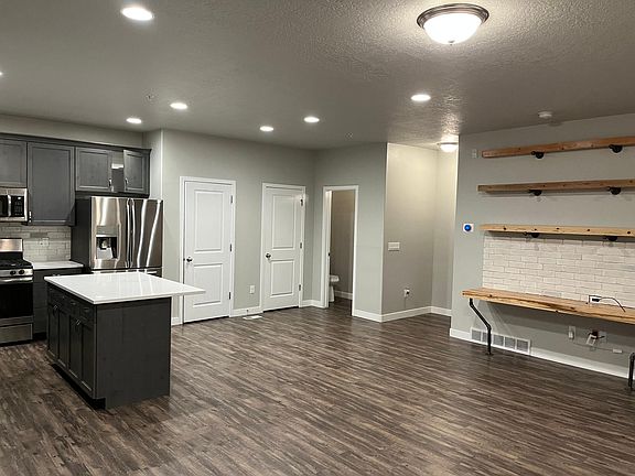2nd image of 5372 W Mount Gibbs Pl
