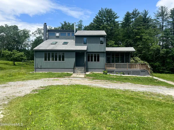 215 Cross Rd, Sheffield, MA 01257