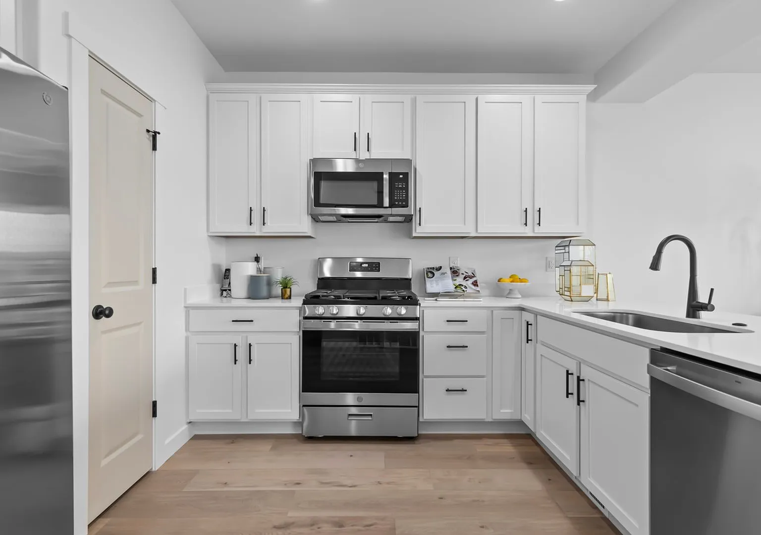 2 Months Free- New 3-Bed2.5-Bath Ivory Townhome Available! — Photo 3