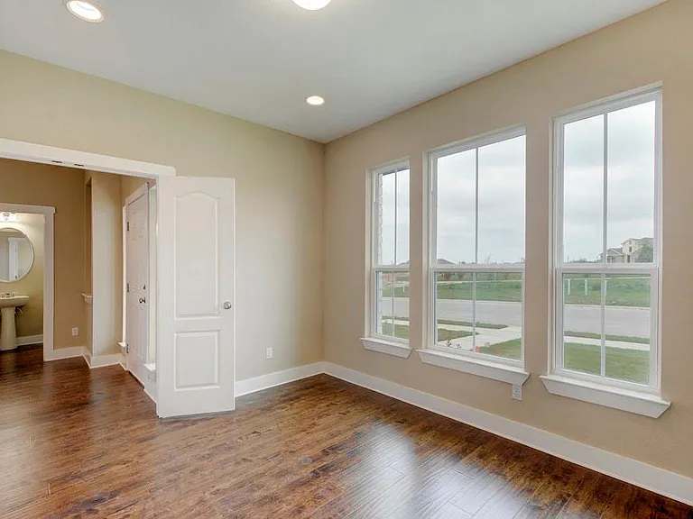 708 Coconut Grv — Photo 21
