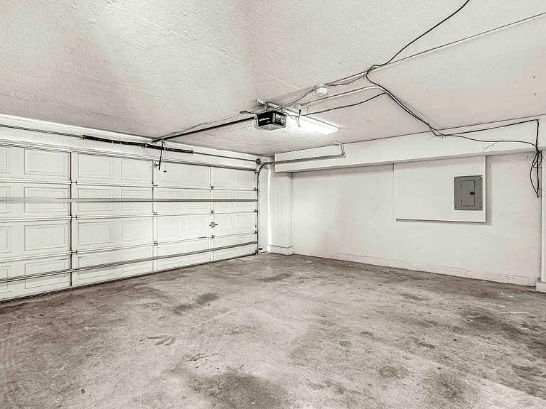 3327 Rosedale Ave #B — Photo 22