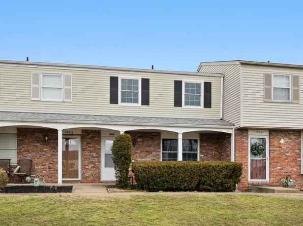 1904 Kirkby Dr, South Park, PA 15129