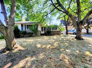 49 Angora Dr, Rochester, NY 14617