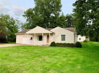 2551 Gladwae Dr, Youngstown, OH