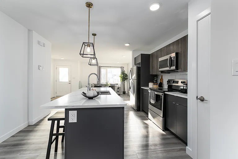 583 Cote St #1 — Photo 5